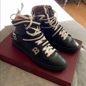 size 8.5 men’s bally’s